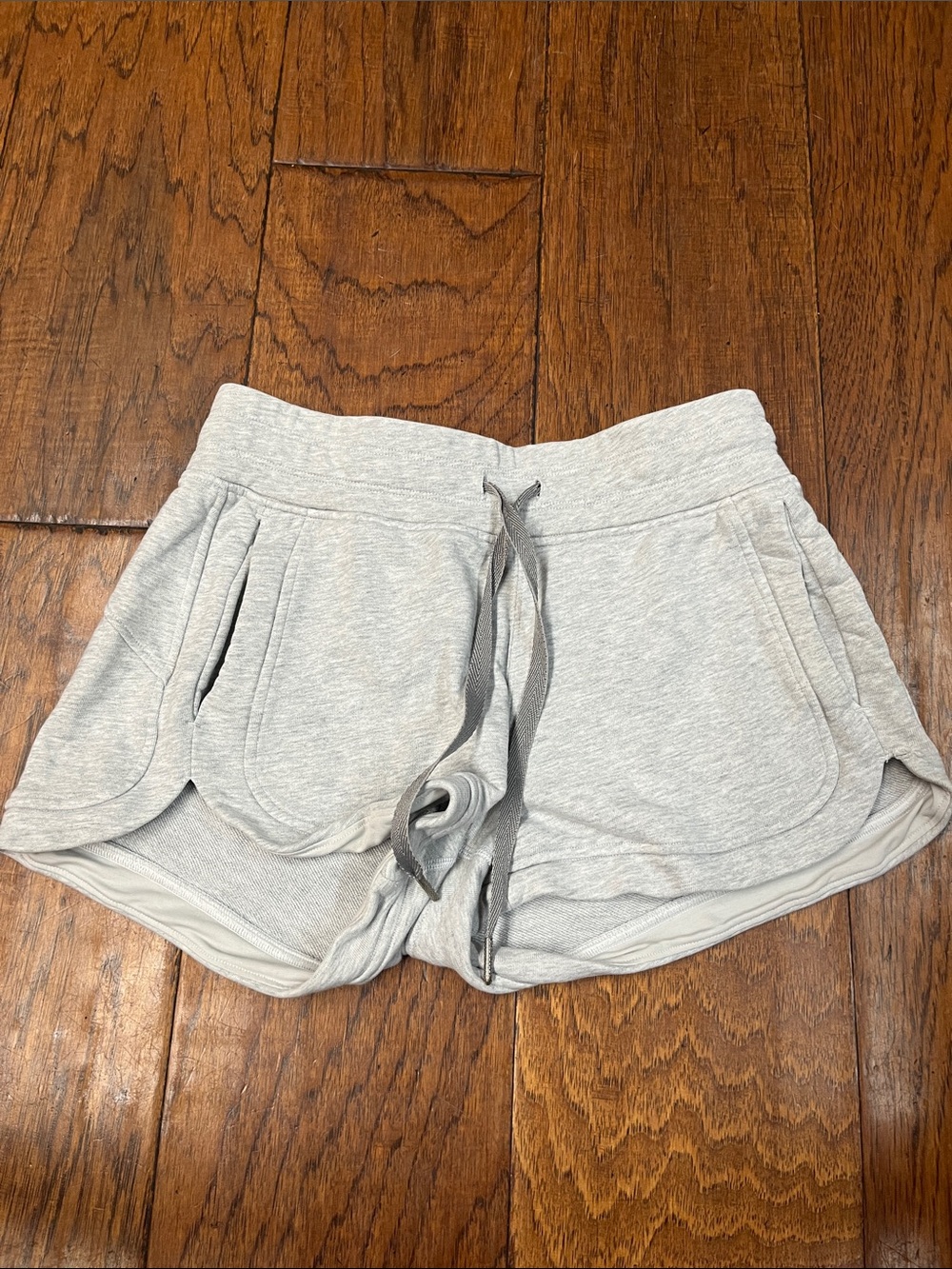 Lululemon women’s original Terry shorts